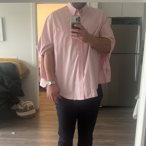 Balenciaga shirt never worn. - Picture 3 of 3